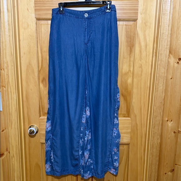 Maurices Blue with Floral Insert Wide Leg Palazzo Bohemian Jeans Pants, Size 10. - Picture 2 of 13